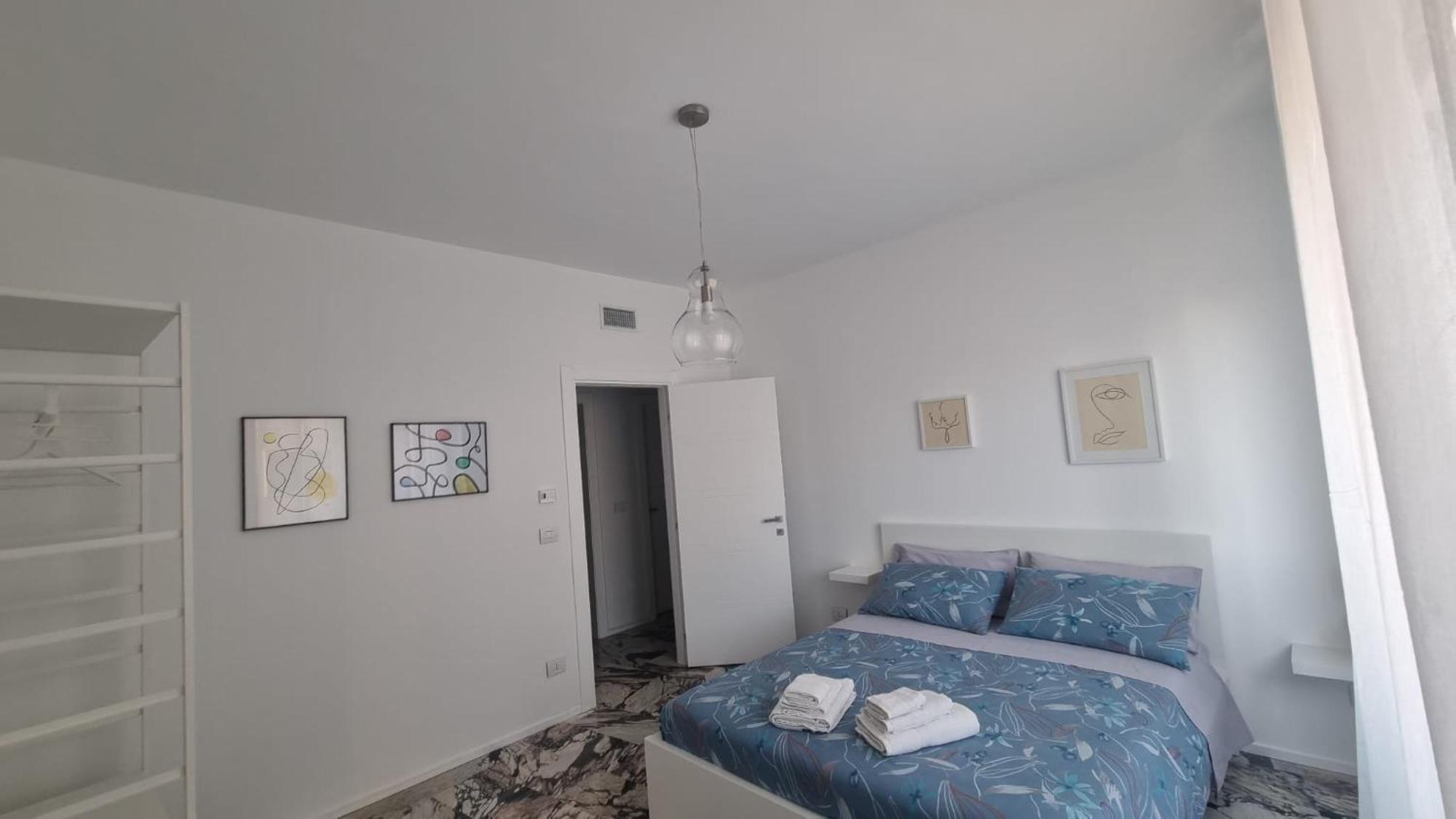 Repubblica Rooms Бари Екстериор снимка
