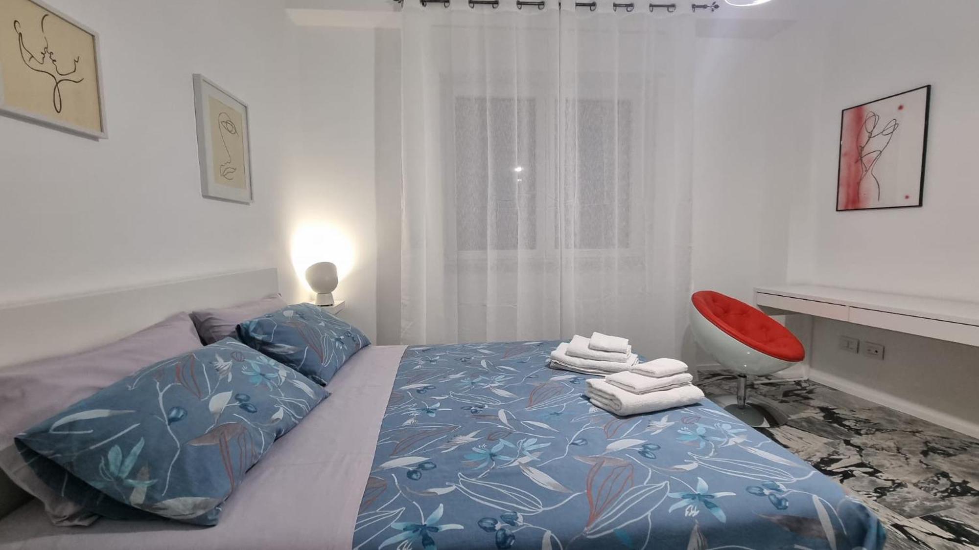 Repubblica Rooms Бари Екстериор снимка