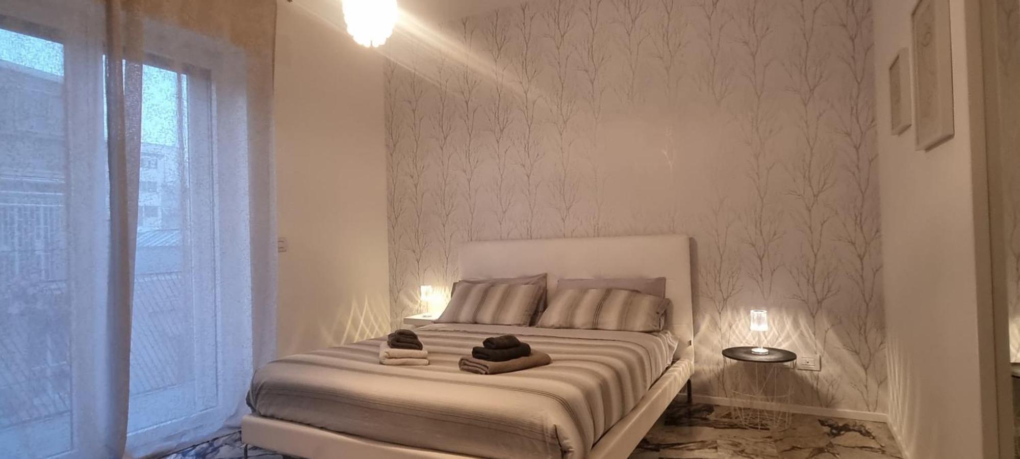 Repubblica Rooms Бари Екстериор снимка